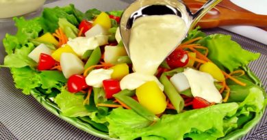 Salada com molho de queijo Salada com molho de queijo